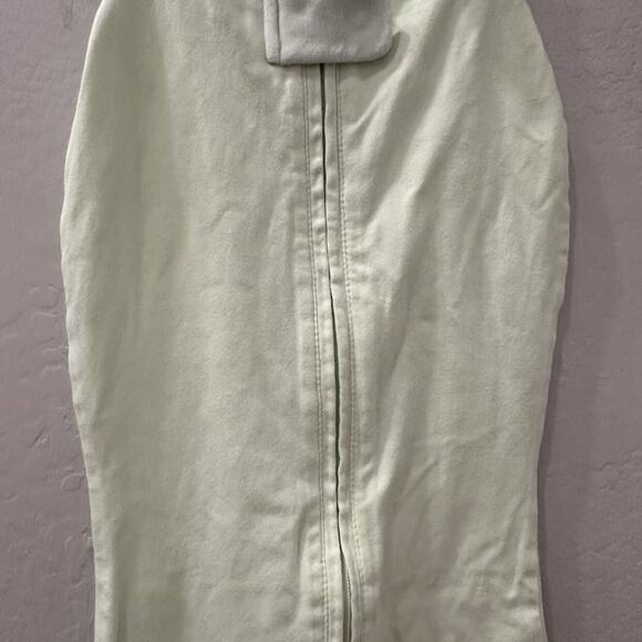 Woombie Green Baby Swaddle - Picture 5 of 7